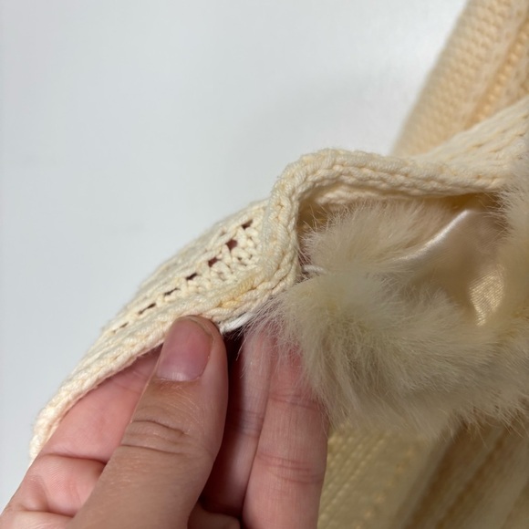 White House Black Market Women’s XS Cream Knit Cardigan Faux Fur Collar - Picture 10 of 10